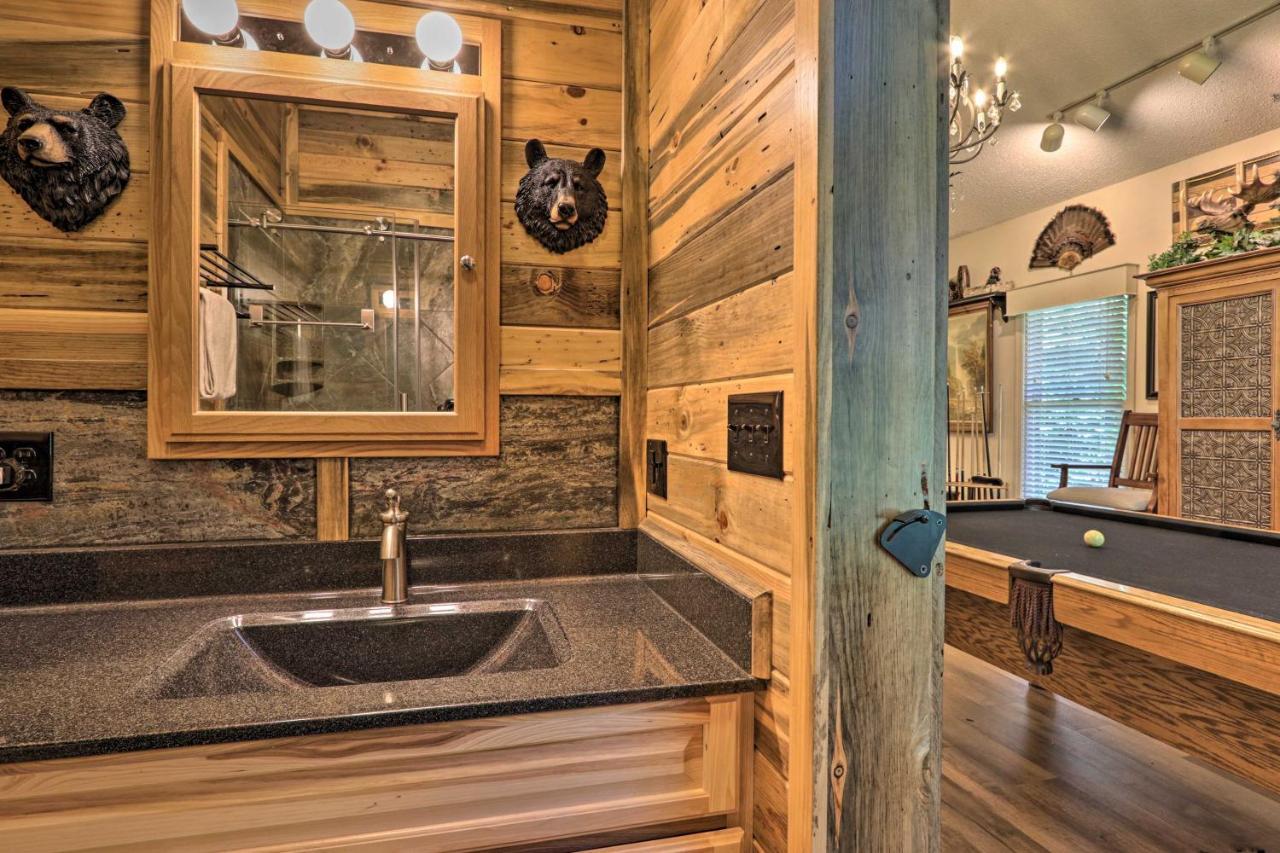 Eclectic Cabin With Hot Tub 1 Mi To Ober Gatlinburg Extérieur photo
