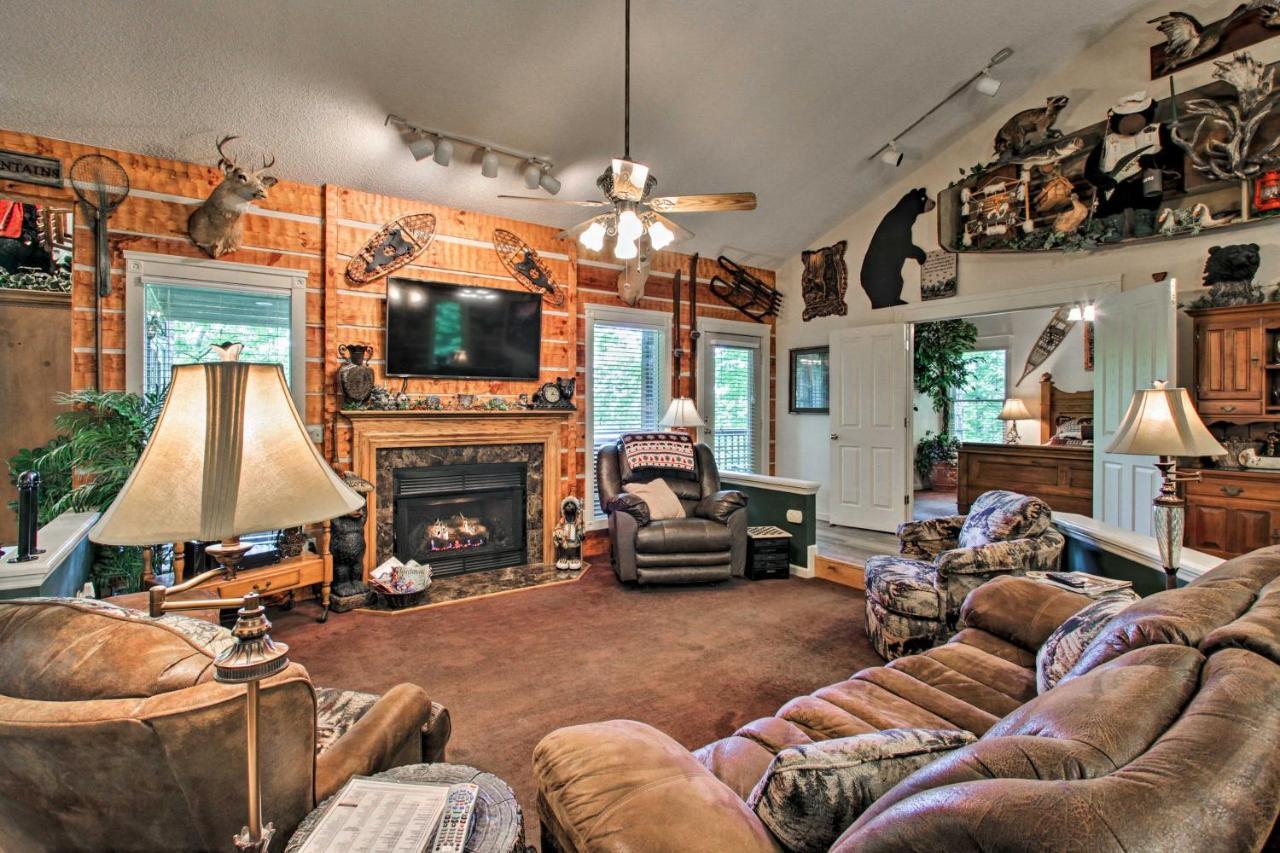 Eclectic Cabin With Hot Tub 1 Mi To Ober Gatlinburg Extérieur photo
