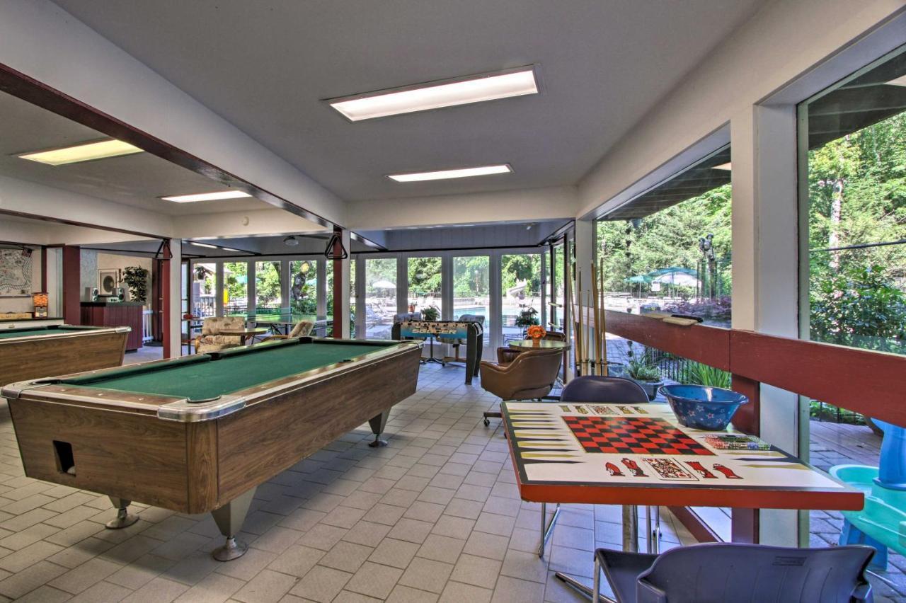 Eclectic Cabin With Hot Tub 1 Mi To Ober Gatlinburg Extérieur photo
